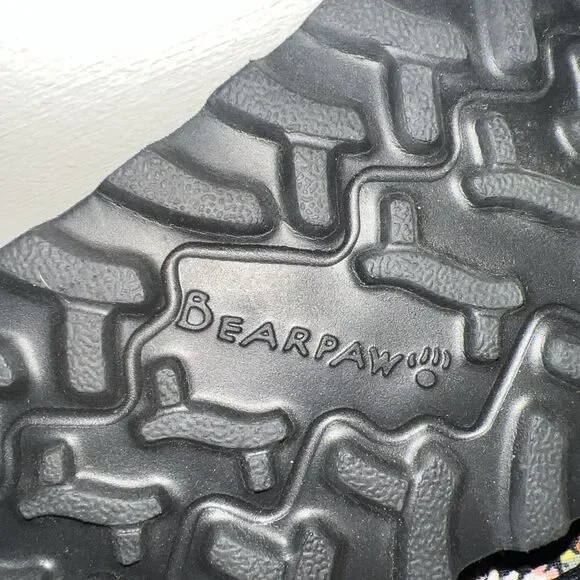 BEARPAW Youth Skye Chukka Booties, Black & Floral, Size 4, New Without Box - Picture 7 of 8